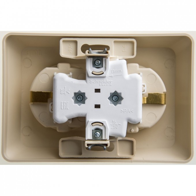 Розетка двойная SCHNEIDER ELECTRIC ЭТЮД С/У с заземлением со шторками 16А 250B, кремовый, Россия PC16-108K